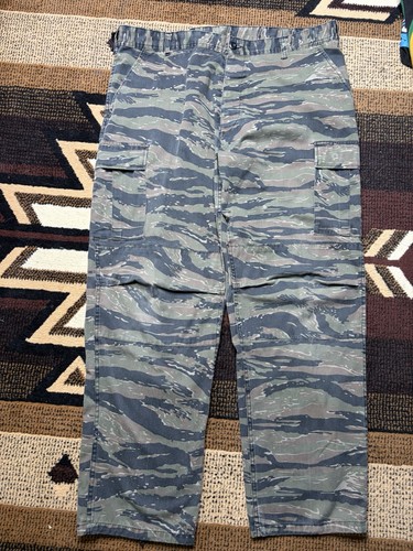 Vintage tiger stripe - vintage, camo
