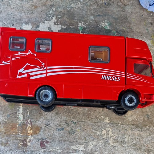 Red horse transport - red,