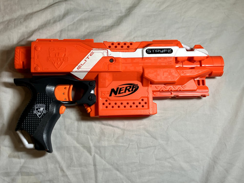 Nerf stryfe dart blaster - stryfe,