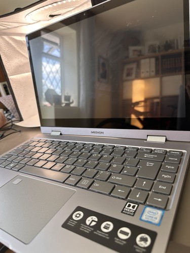 Medion akoya s4403 1 - medion,