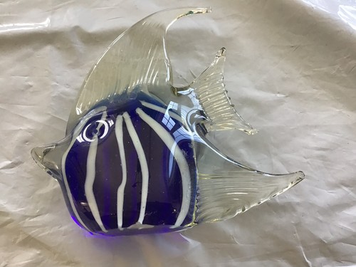 Art glass angelfish figurine - glass,