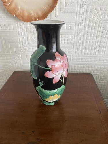 Lovely vintage hand painted - lovely,