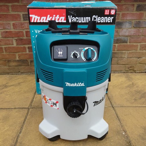 Makita vc3012m 240v - makita,