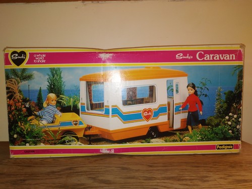 1980s sindy foldable caravan - sindy,