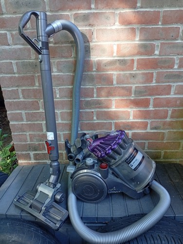 Dyson dc23 cylinder vacuum - dyson,
