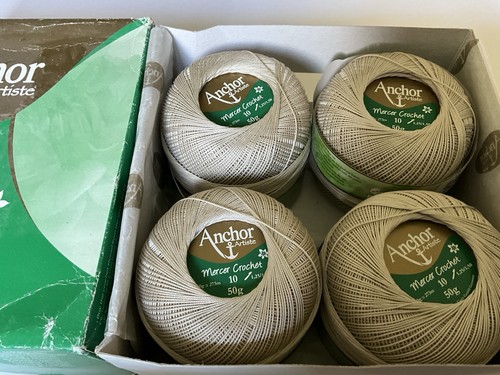 Box coats anchor crochet - of,