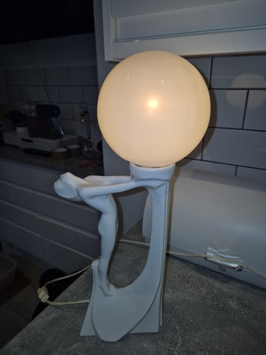 Art deco style lady - lamp,