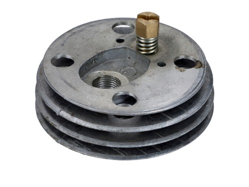 Cylinder head with deco valve