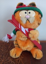 VINTAGE 9” GARFIELD SKIER -