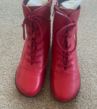 Adesso Leona Leather Boots In