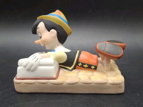 Disney grolier pinocchio - disney,