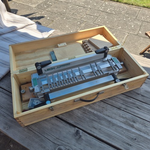 Leigh d1600 dovetail jig - dovetail,