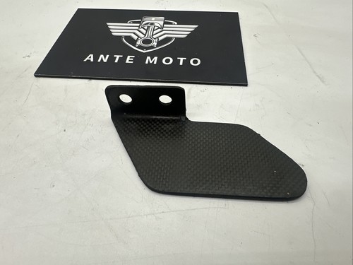 Carbon sharks fin - carbon,