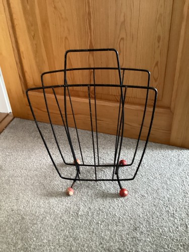 Vintage magazine rack - rack, 12”