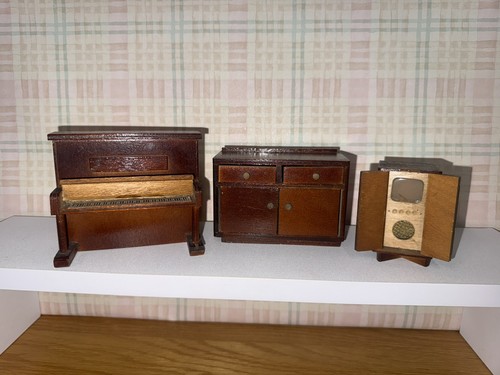 Vintage dolls house miniatures - dolls,