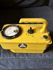 Vintage Civil Defense Victoreen  CDV-717 Model 1 Geiger Counter - WORKING