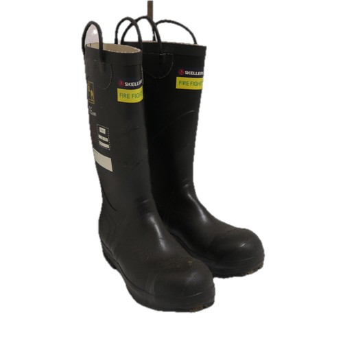 Skellerup rubber fireboots