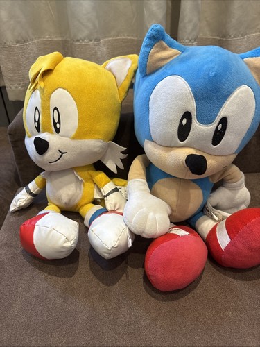 Sonic the hedgehog - hedgehog, tails
