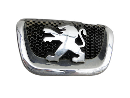 Emblem logo chrome grille - emblem,