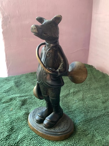 Bronze hunting pig figurine - bronze,