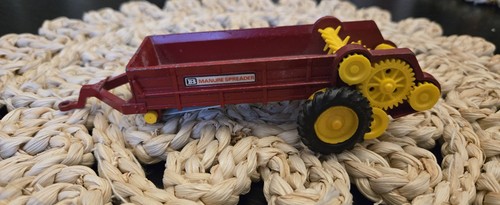 Britains farm toys - farm,