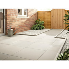 Richmond Smooth Natural Paving Slab - 600 x 600 x 38mm