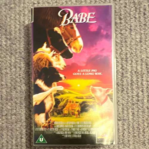 Universal babe vhs pal - universal,