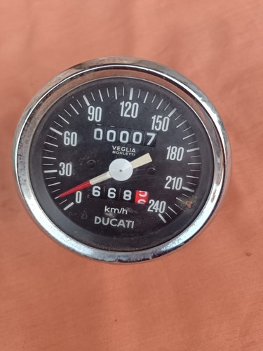 Ducati 250 500 - 250/500/750, odometer