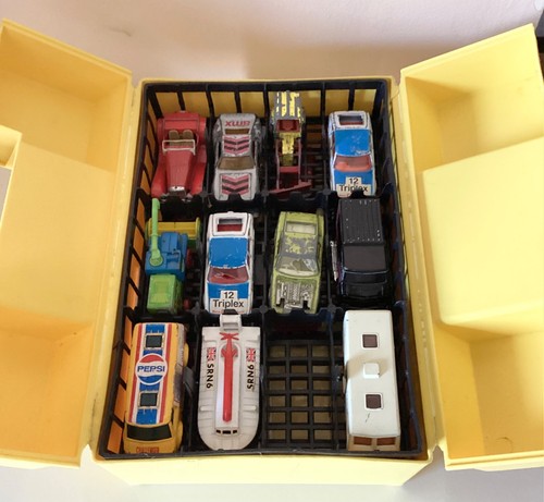 Matchbox collectors carry - collectors,