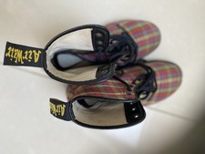 Dr Marten By Shelly