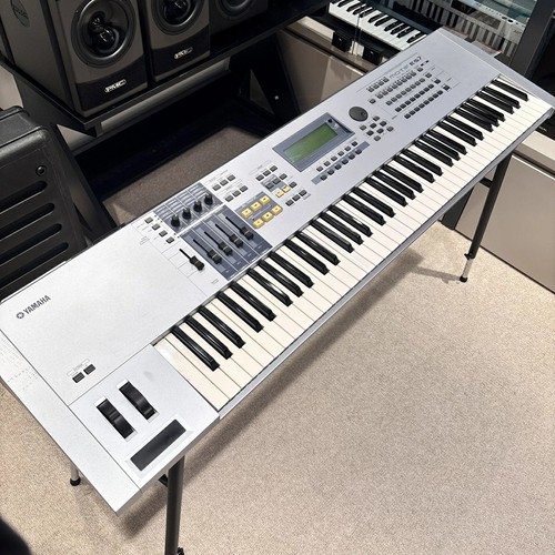 Yamaha motif es7 - yamaha,