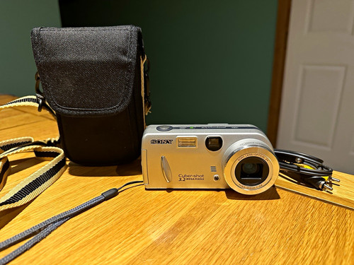 Sony cyber shot - sony, silver