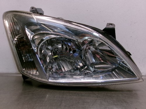 Toyota corolla 2004 headlight - 2004,