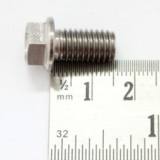 YZF-R1 M8 x 15mm TITANIUM hex