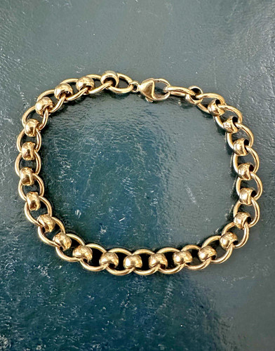 Heavy vintage gold fancy - heavy,