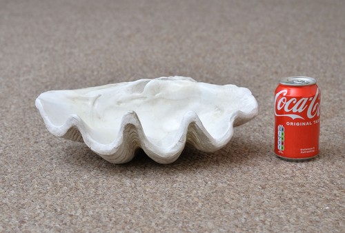 New resin large clam shell - large,