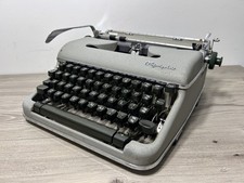 Vintage Olympia SM3 Deluxe