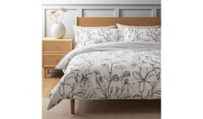 SAVE 50% - Habitat Loose Linear Floral White Bedding Set - Double (1976)