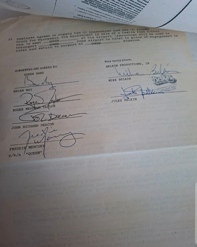 Queen signed 1982 - 1982, concert