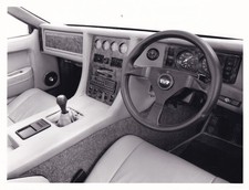 TVR 400/450 S.E. INTERIOR, STEERING WHEEL & FACIA, PART SIDE VIEW, PERIOD PHOTO.
