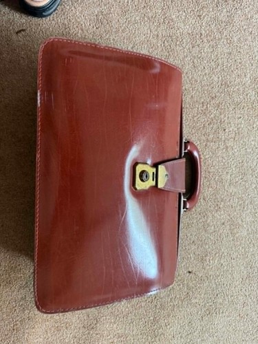 Brown leather gladstone - leather,