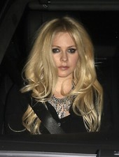 AVRIL LAVIGNE 8X10 GLOSSY PHOTO IMAGE #10