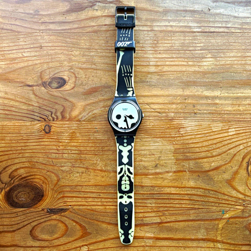Swatch 007 danjaq - swatch,