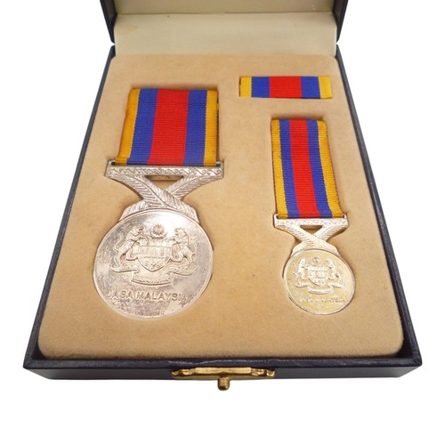 Malaysia pingat jasa - pingat, medal