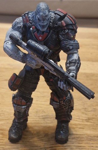 Neca gears war locust drone - neca,