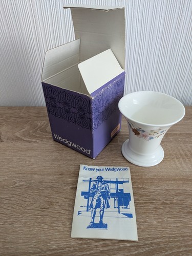 Wedgwood posy pot - posy, vase