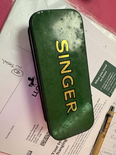 Vintage singer sewing - singer, machine