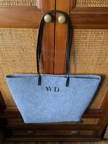 Bnwt zara grey felt large - zara,