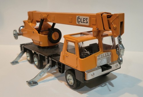 Dinky toys coles hydra truck - -,