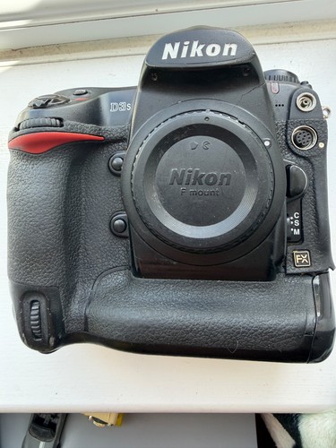 Nikon d3s dslr camera - d3s,